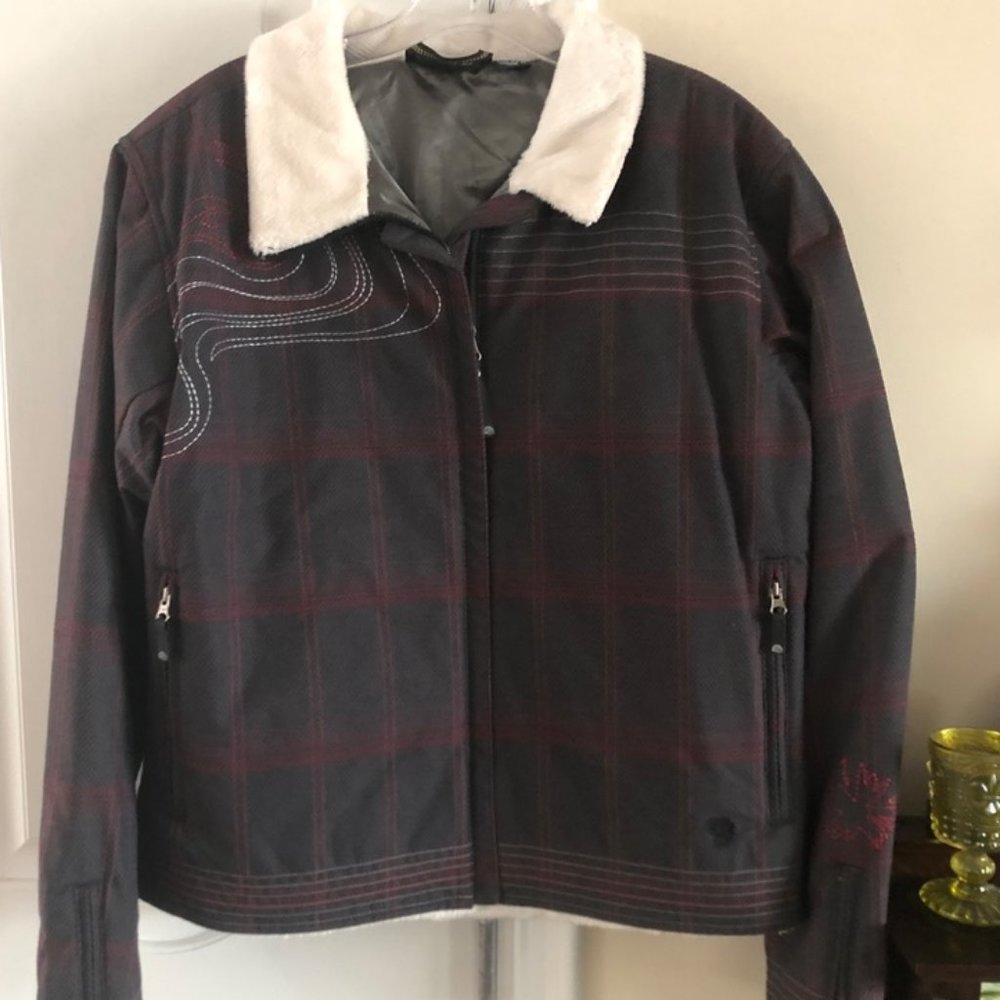 Mountain Hardwear Ski / Snowboard Jacket